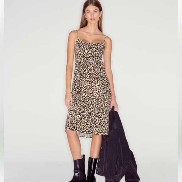 Abercrombie & Fitch Dresses & Skirts - NEW Abercrombie & Fitch XS Petite Leopard Animal Print Midi Dress